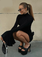 robe slim fit noire pour soirée