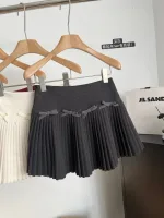 jupe en velours taille haute pour un look élégant