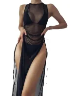 bikini femme avec paréo de plage