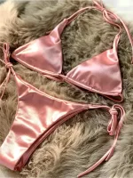 bikini féminin en satin