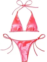 ensemble de bikini brésilien pour l'été