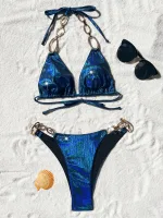 bikini deux pièces élégant avec chaînes