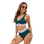 maillot femme décolleté V et ventre plat