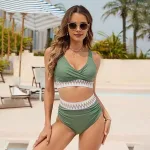 bikini femme ventre plat décolleté en V