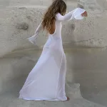 robe de plage blanche en tissu léger