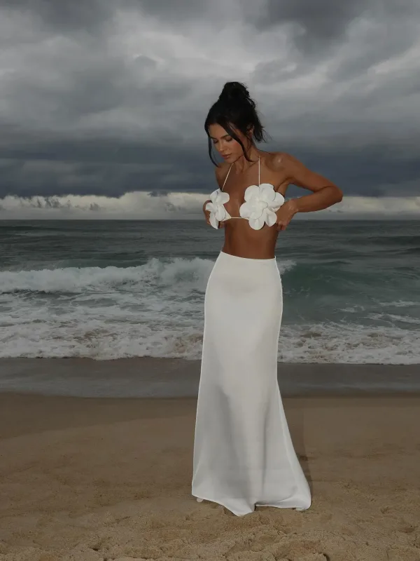 bikini brésilien femme trois pièces avec jupe tendance